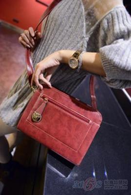 復(fù)古時(shí)尚新風(fēng)尚 油皮粗線插鎖定型包，休閑簡(jiǎn)約的單肩手提藝術(shù)